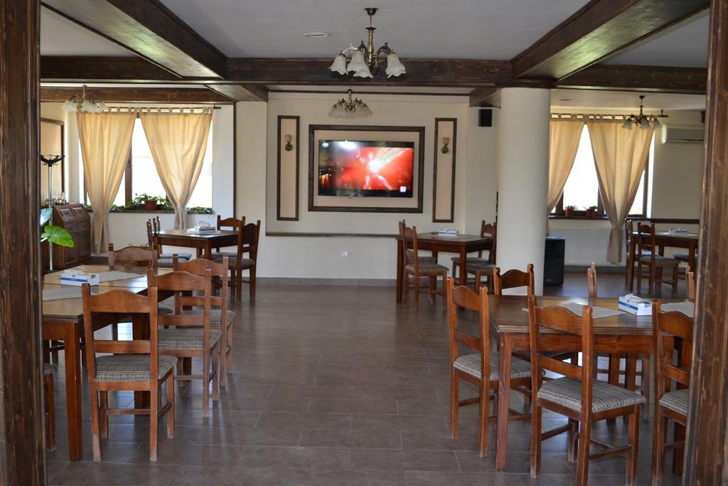 Pensiunea Meridian Corbeni Ngoại thất bức ảnh
